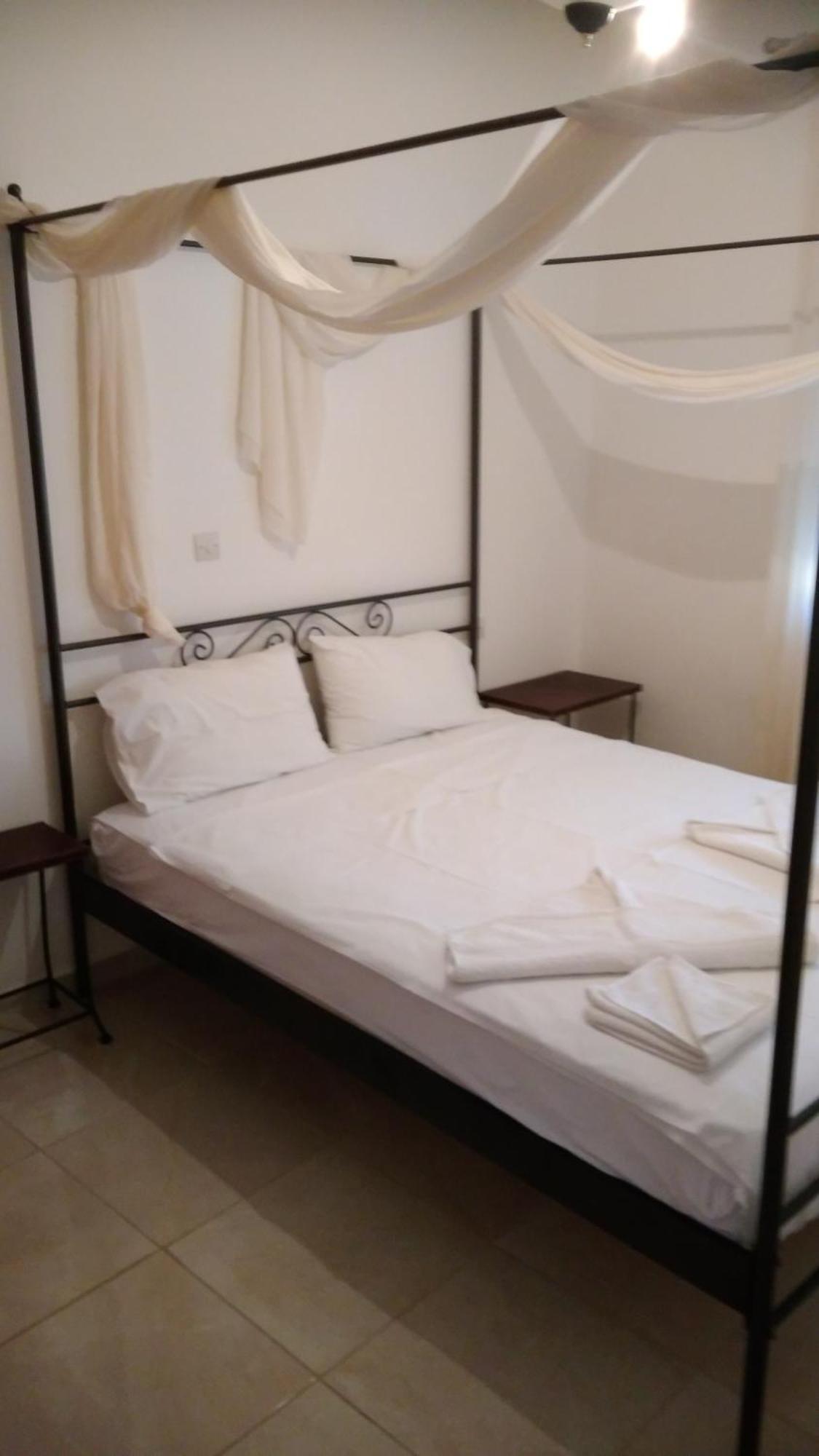 Mina Apartments Kárpathos Eksteriør bilde